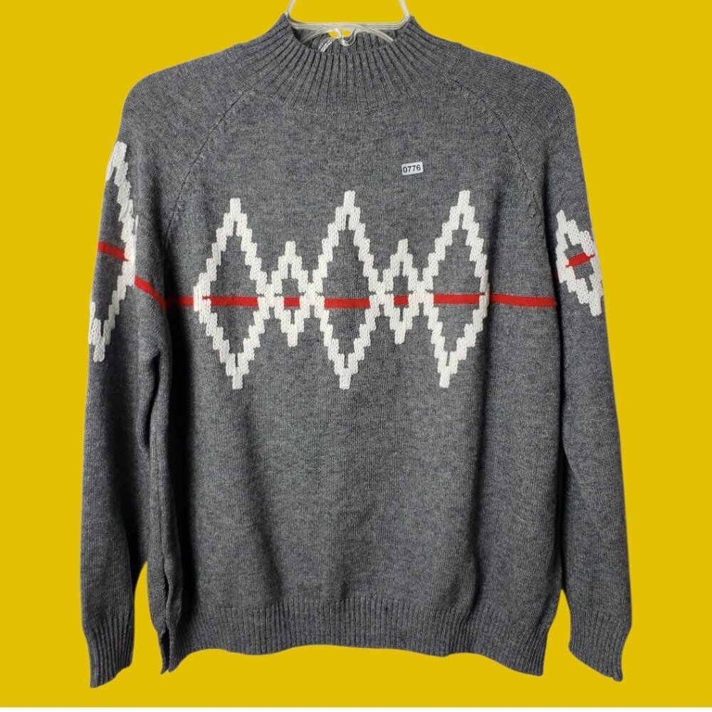 A-one  Geometric Crewneck Sweater With Gray/Red/White Diamond Pattern Medium